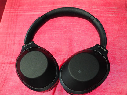 Sony WH-1000XM2 Bluetooth Headphones Working