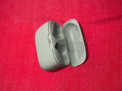 JBL Tune 230 Bluetooth Earbud Case Only & Working