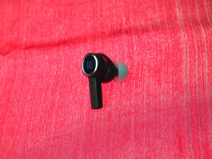 Bang & Olufsen Beoplay EX  Right Bluetooth Earbud Only & Working