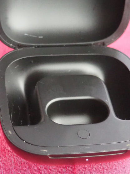 Genuine Powerbeats Pro A2078 Case Only & Working