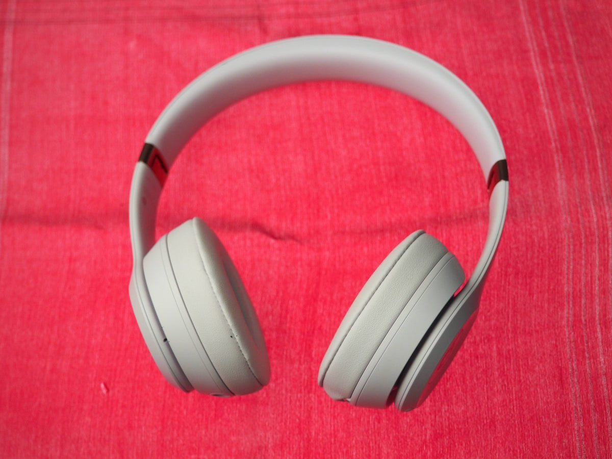 Beats Solo 4 Lilac Bluetooth Headphones & Working