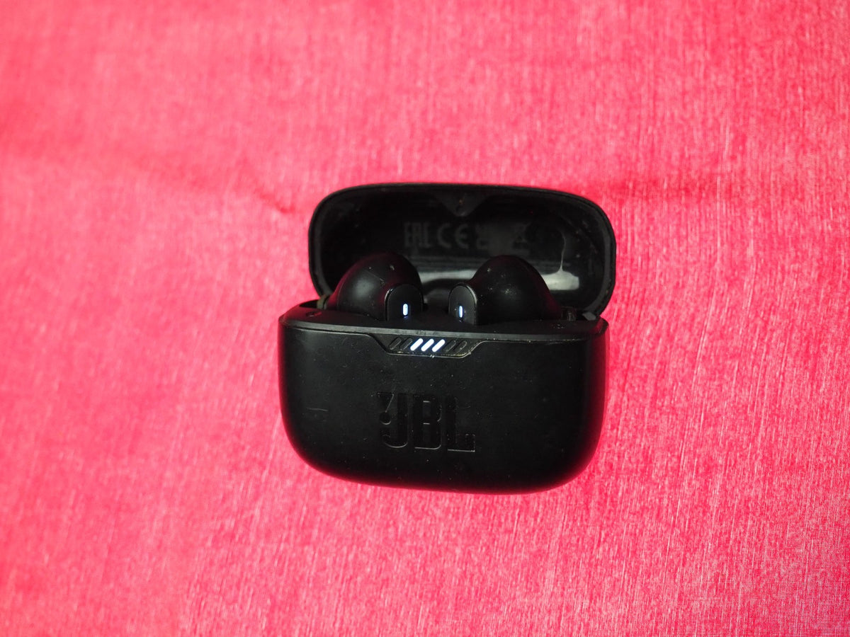 JBL Tune 235 Case Only & Working