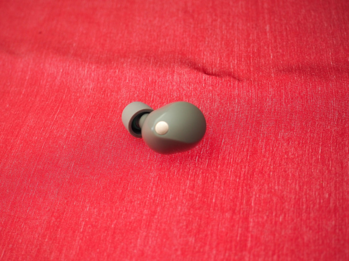 Sony WF-1000XM5 Left  Earbud Only & Working