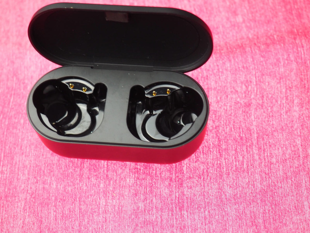 Nura True 570 Bluetooth Earbud Case Only & Working