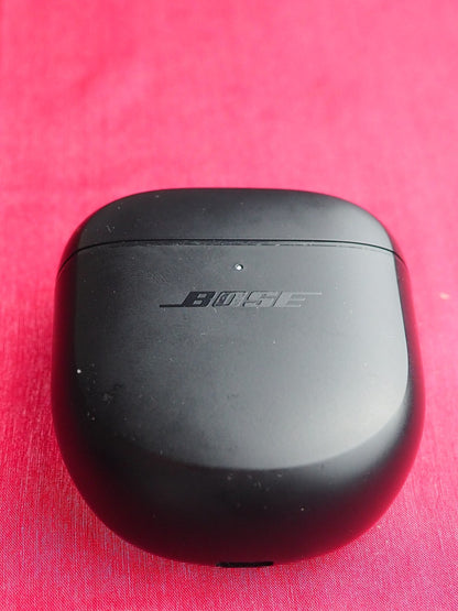 Bose Quietcomfort ii Case  Only & Working
