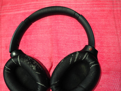 Sony WH-1000XM2 Bluetooth Headphones Working