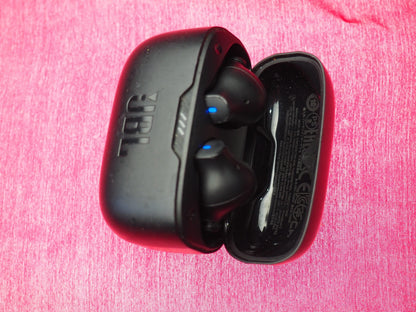 JBL Tune 230 Bluetooth Earbuds