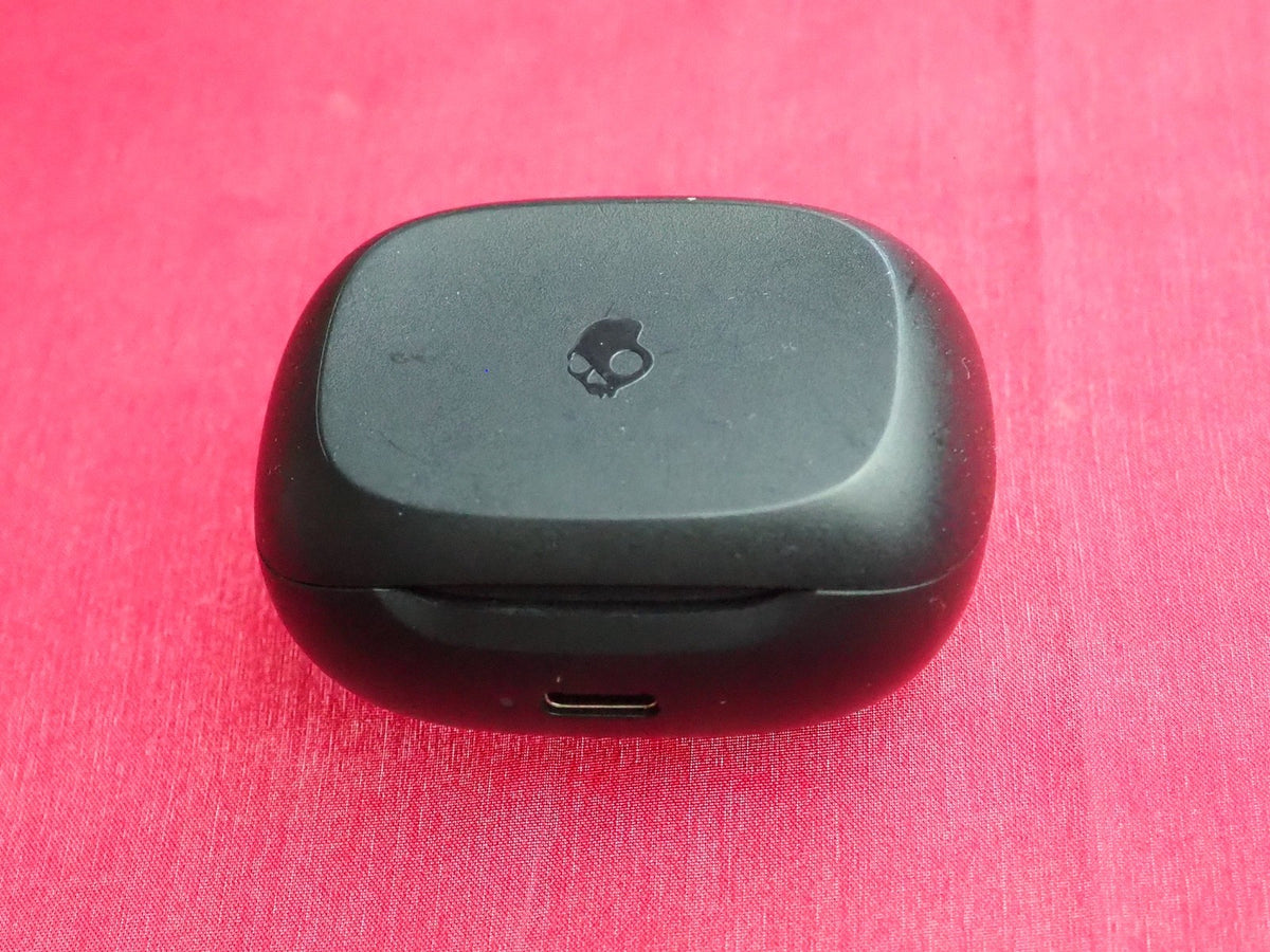 Skullcandy Smokin Buds Case  Only & Not Fully Working