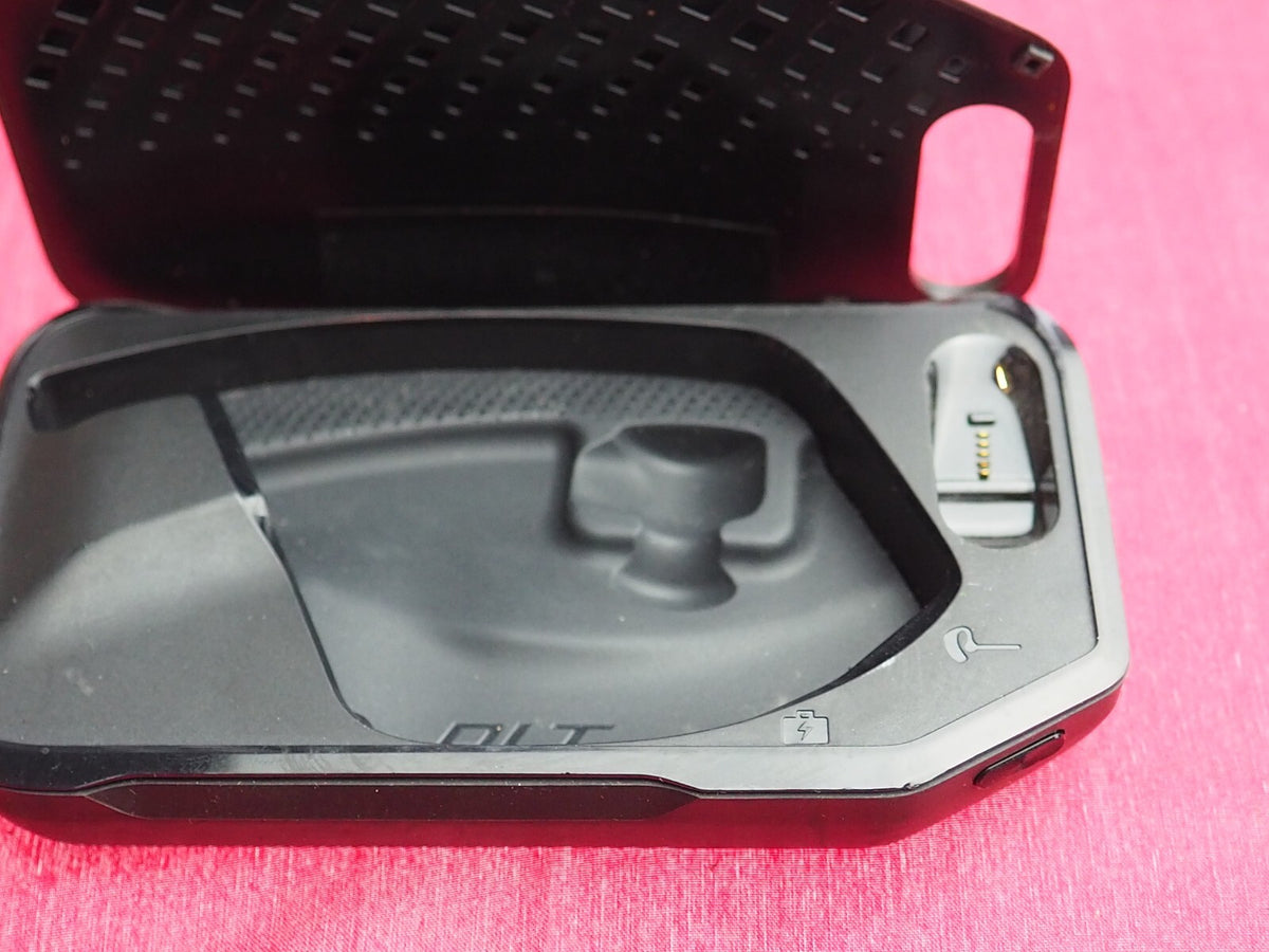 Plantronics Voyager Focus 5200 (missing transceiver) Case  Only & Working