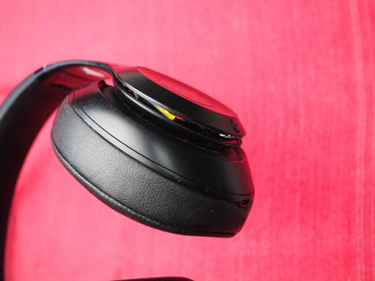 Beats Sudio 3 (old model) Bluetooth Headphones Damaged