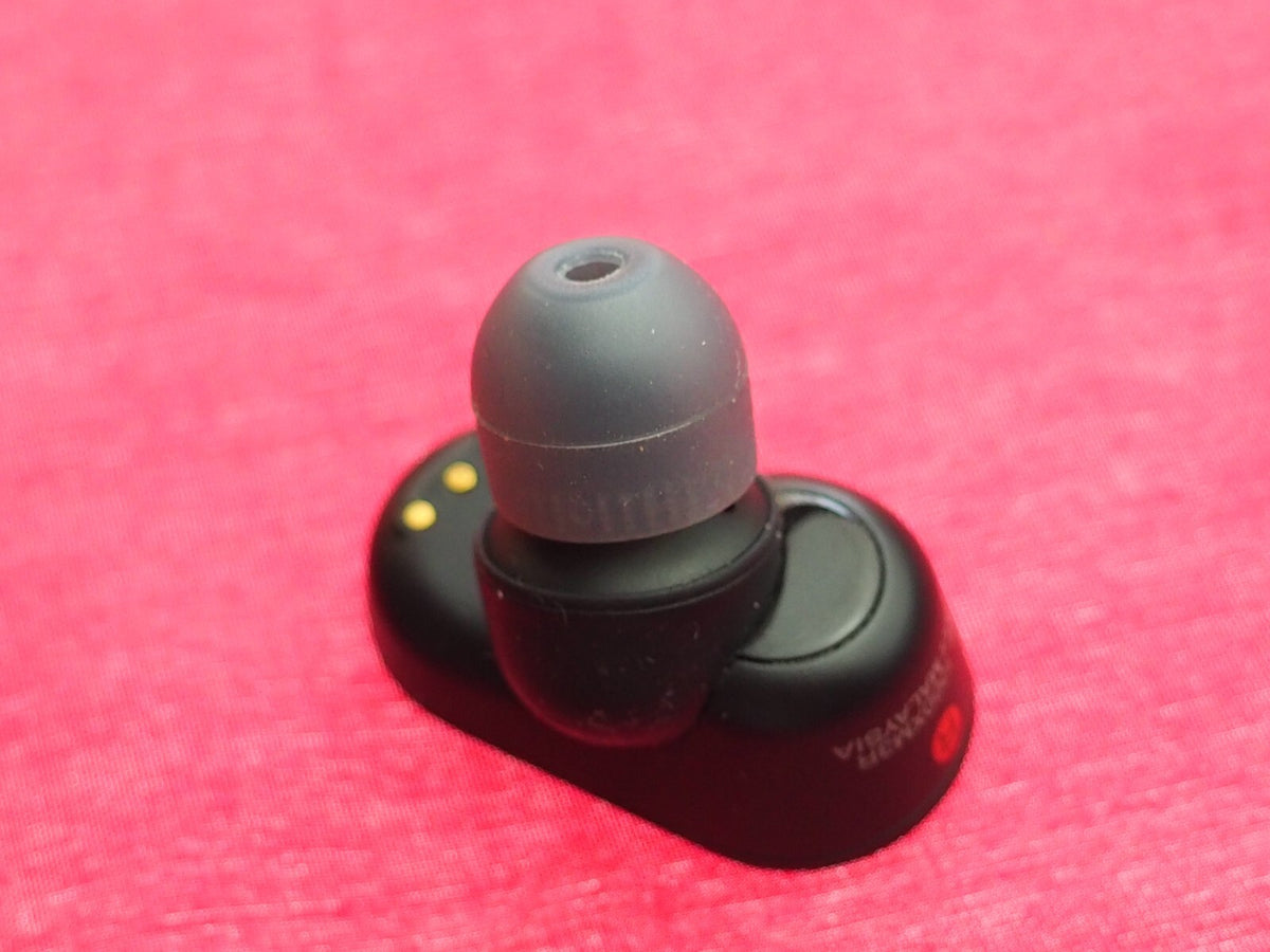 Sony WF-1000XM3 Right Bluetooth Earbud Only & Working