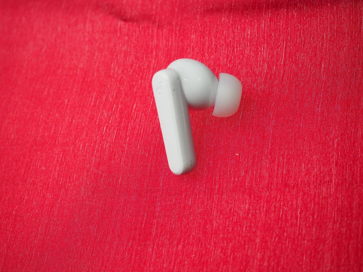 Soundcore P20i Right Earbud Only & Working