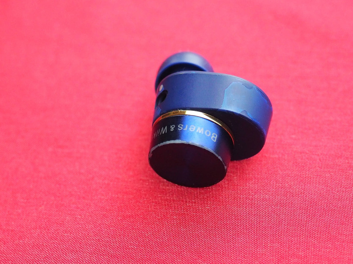 Bowers & Wilkins Pi7 S2 Right Bluetooth earbud Only & Working