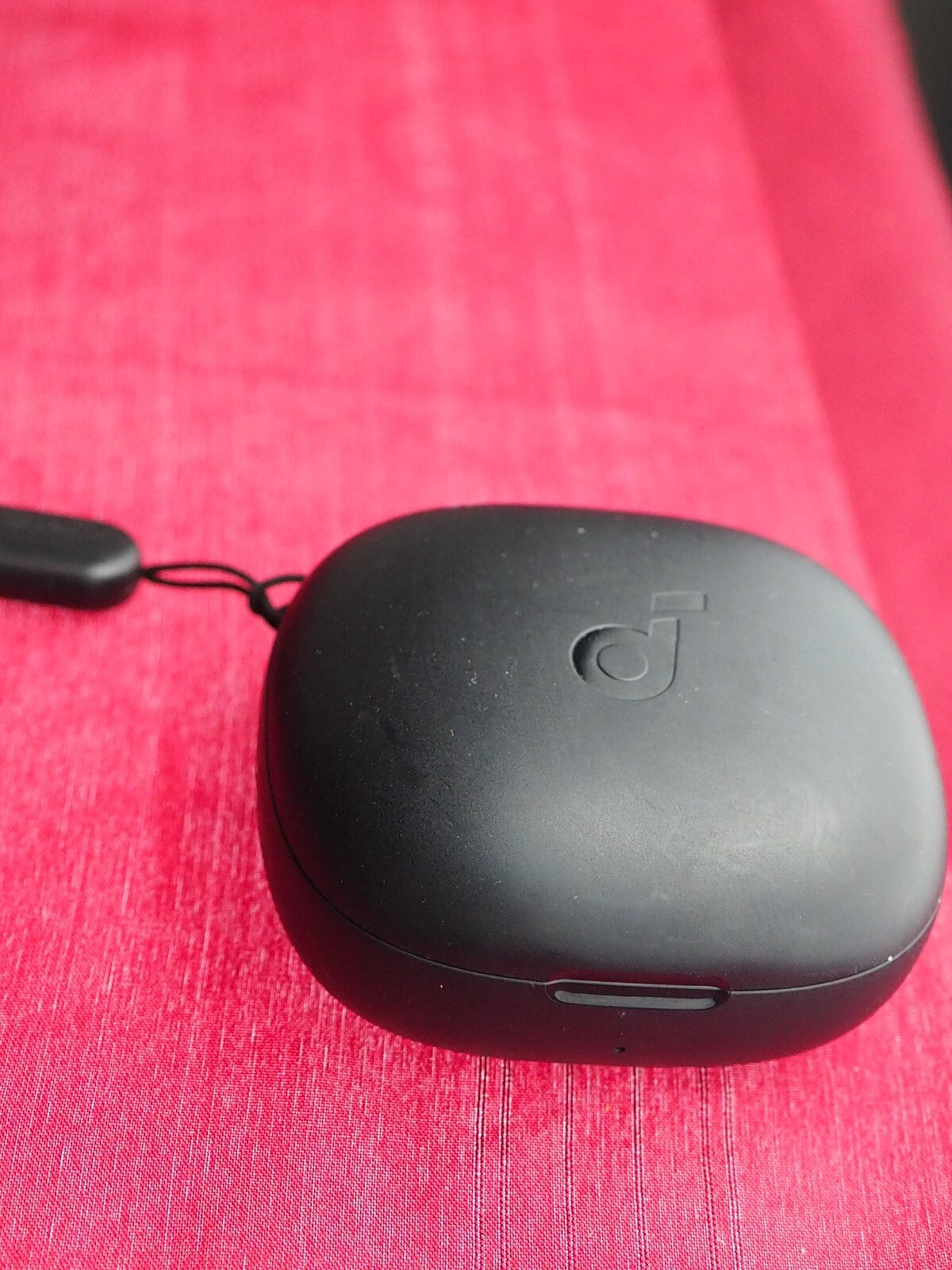 Soundcore P20i Case Only & Working