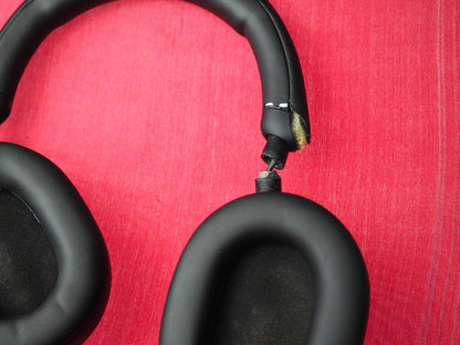 Sony WH-1000XM5 Bluetooth Headphones Working But Snapped