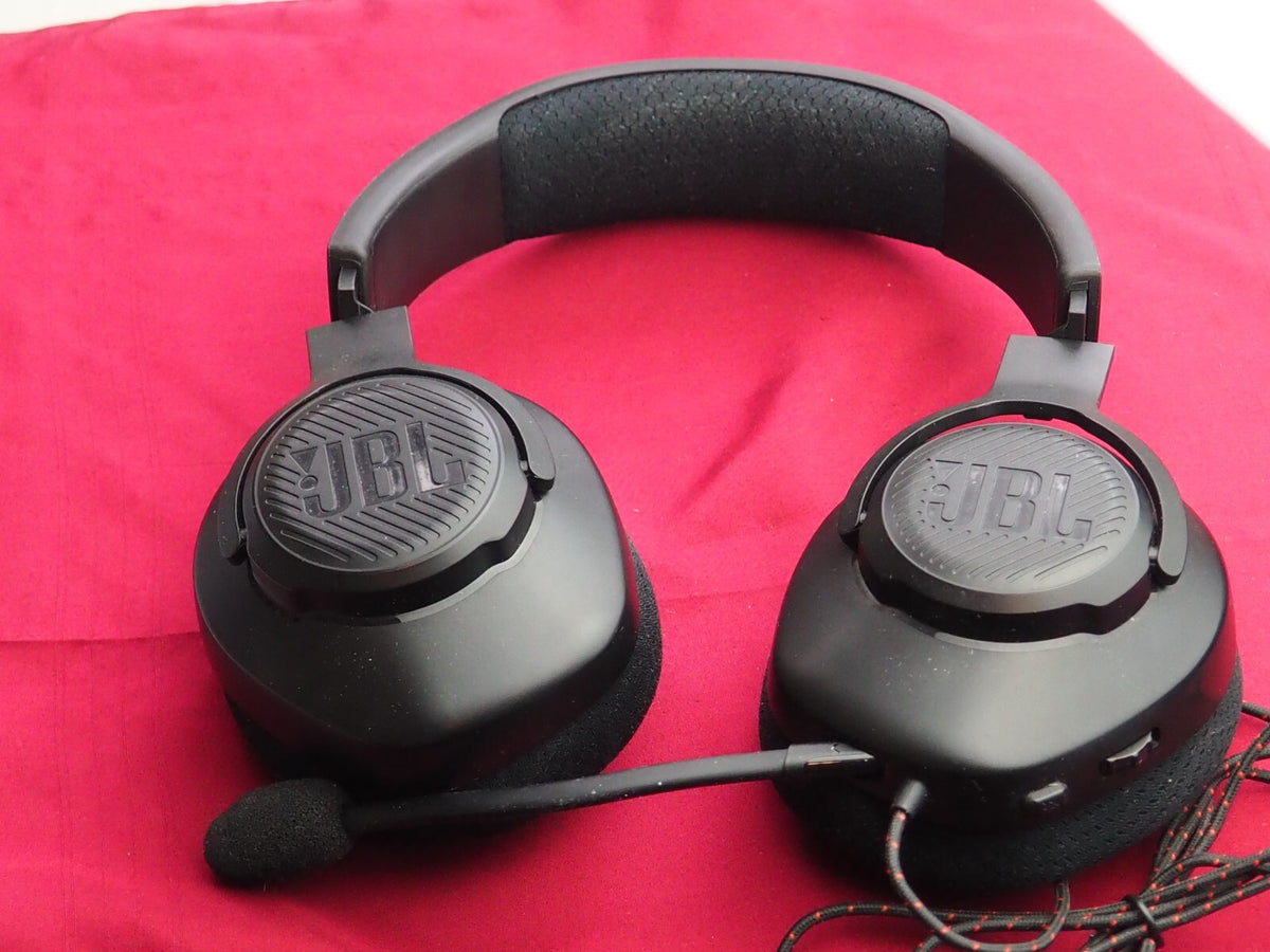 JBL Qauntum 100 Wired Headphones