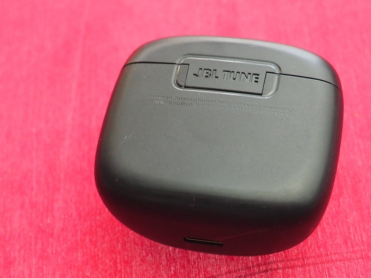 JBL Tune Flex Case Only & Working