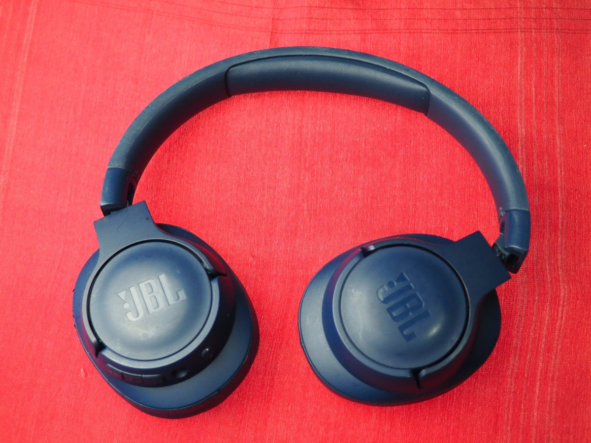 JBL Tune 720 Bluetooth Headphones Working But Snapped