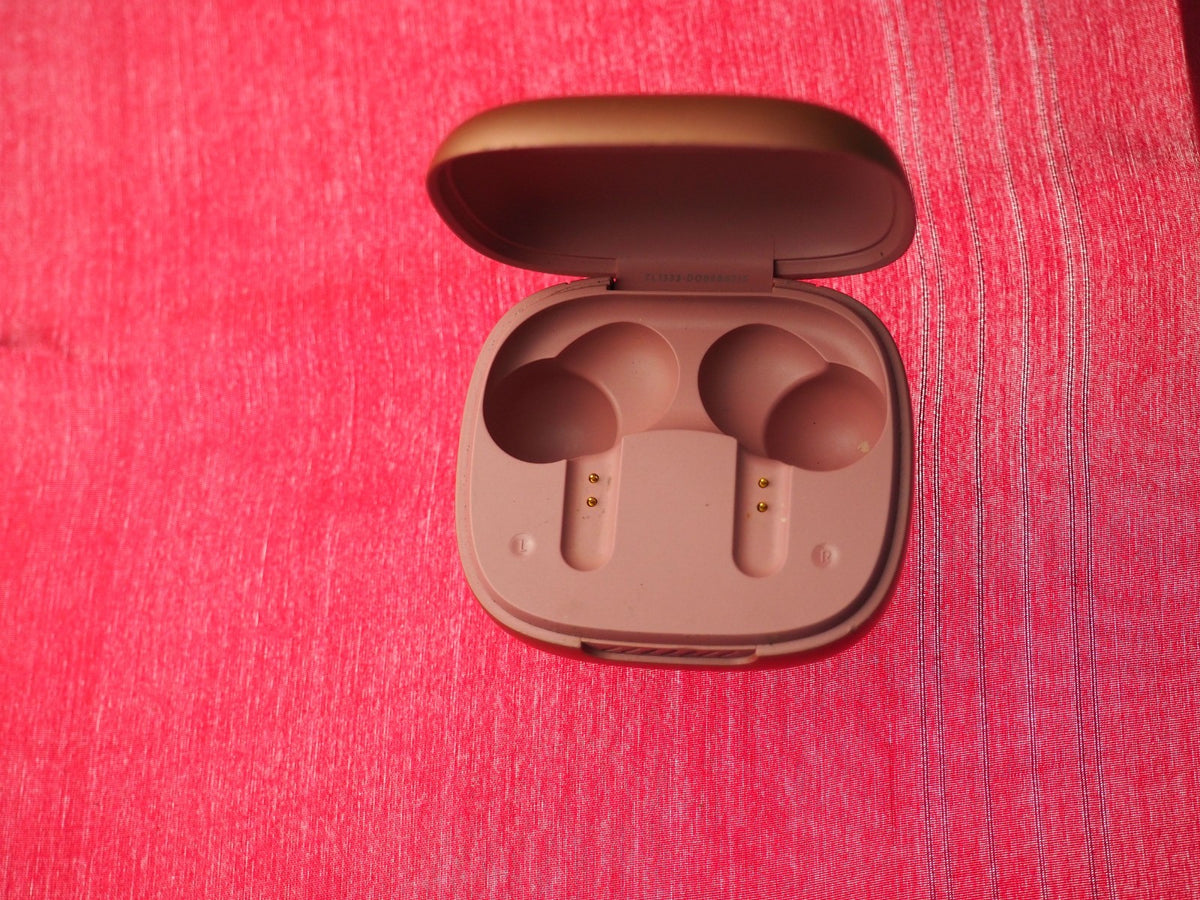 JBL Live Pro 2 Pink Bluetooth Earbud Case Only & Working