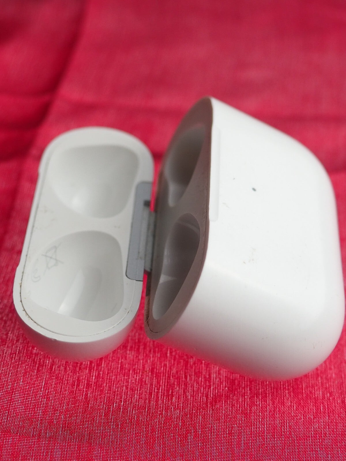 Genuine Apple AirPods 3 Lightening Case Only & Working  (A2897)