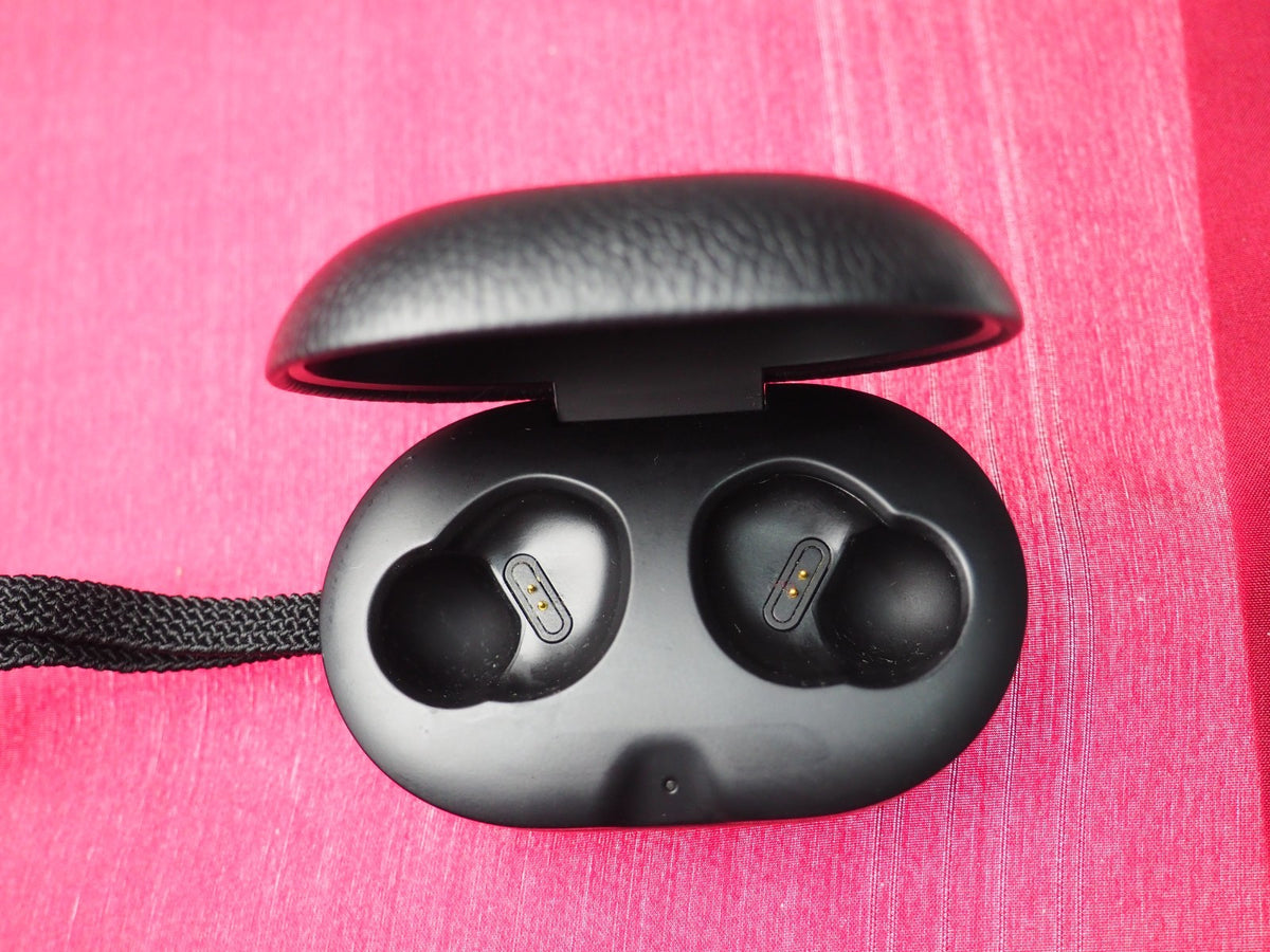 Bang & Olufsen Beoplay E8 3RD GEN Charging Case Only & Working