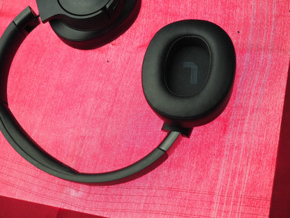 JBL Tune720 Bluetooth Headphones & Fully Working But Snapped