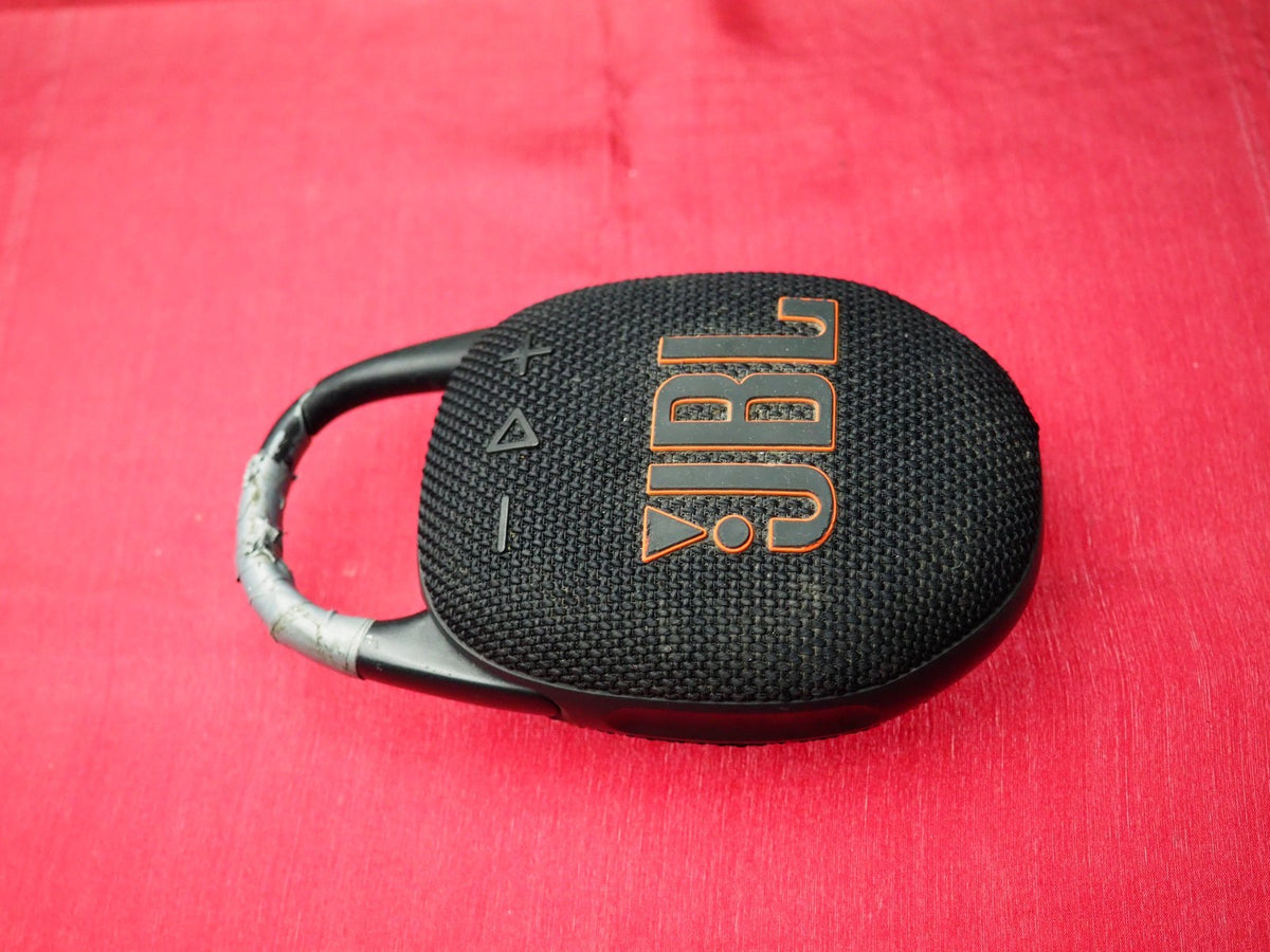 JBL Clip 5 Bluetooth Wireless Speaker & Working