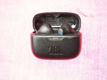 JBL Tune 230 Bluetooth Earbuds