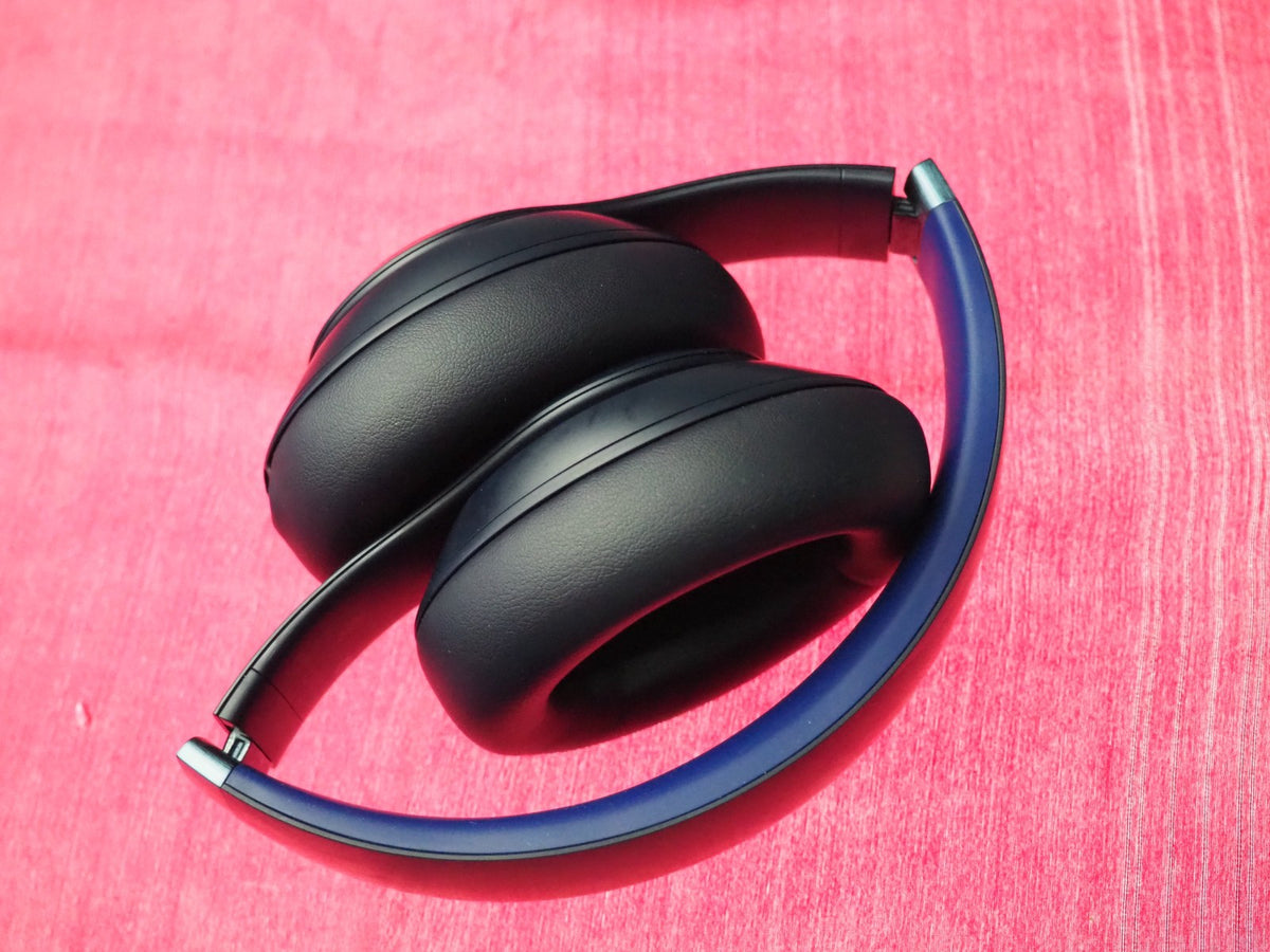 Beats Studio Pro Blue Bluetooth Headphones & Working