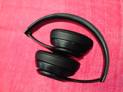 Beats Solo 3 Bluetooth Headphones & Working