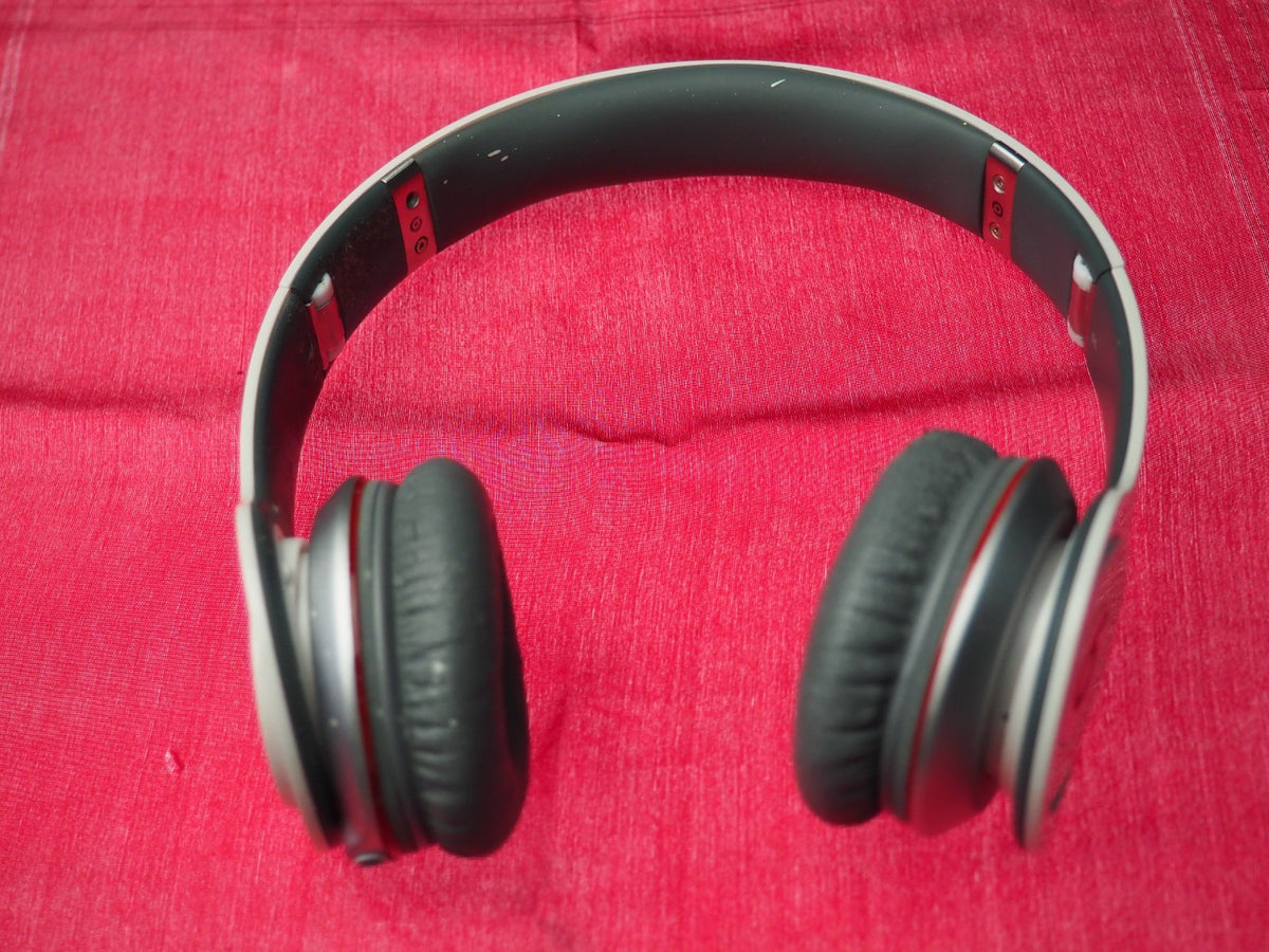 Beats Solo HD  Headphones & NOT Working