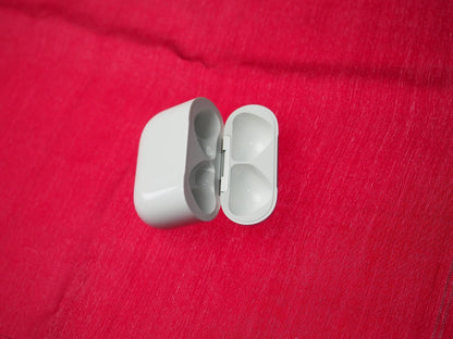 Genuine Apple Airpods 4 USB-C (A3058) Case Only & Working