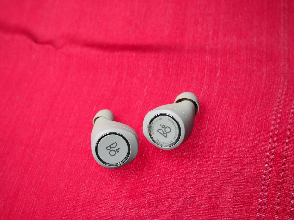 Genuine Bang & Olufsen Beoplay E8 2.0 Left Right Bluetooth Earbud Only & Working
