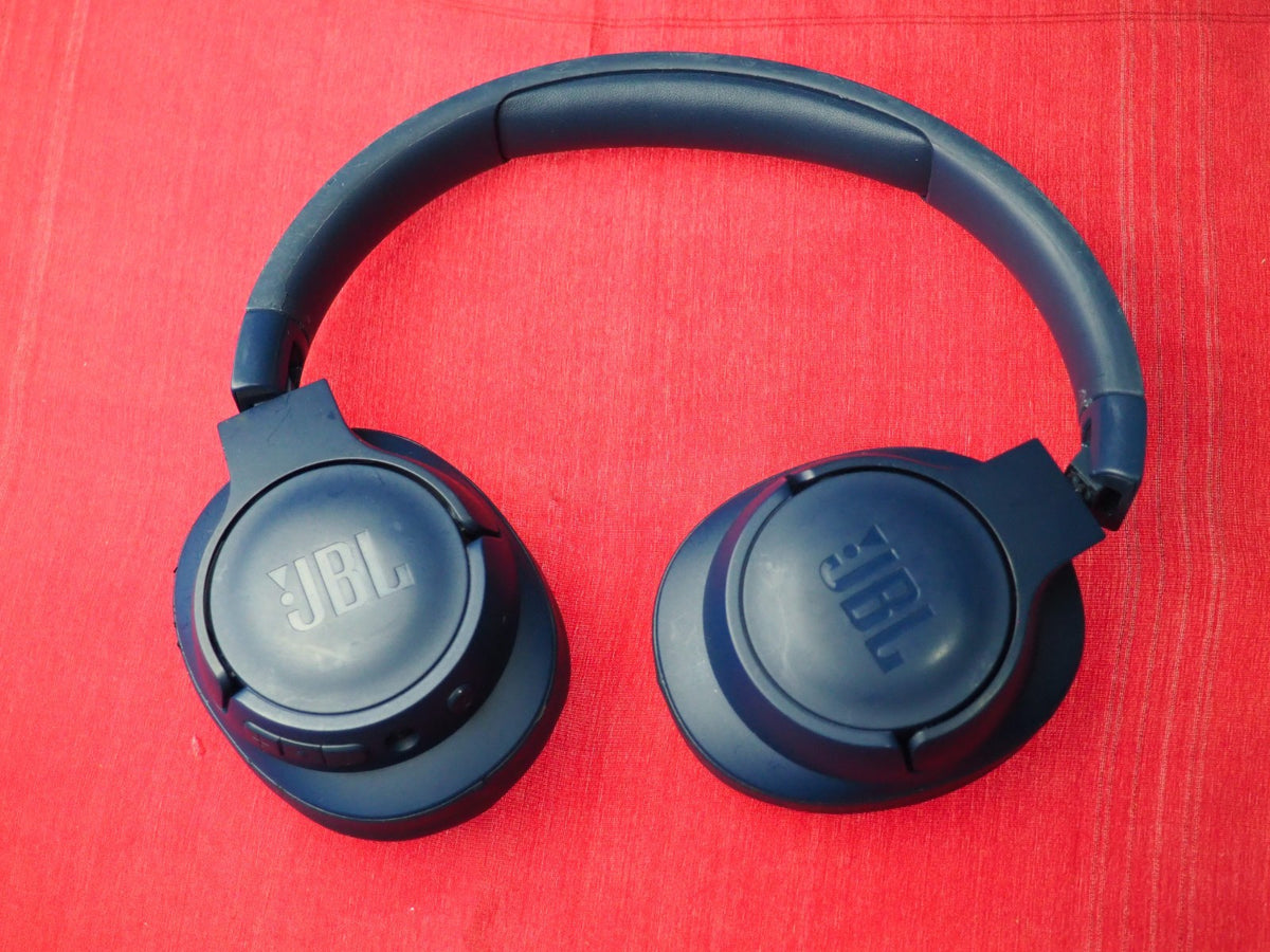 JBL Tune 720 Bluetooth Headphones Working But Snapped