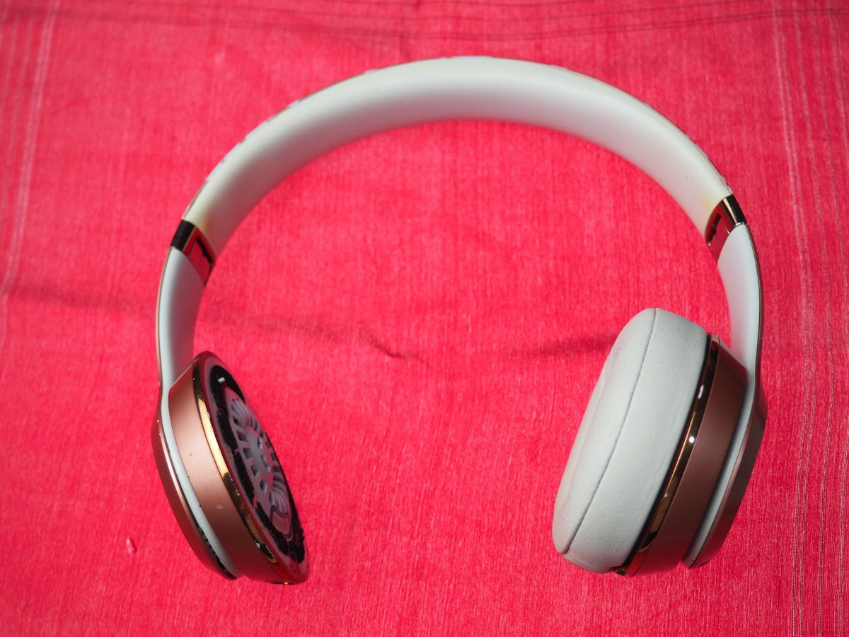 Beats Solo 3 Bluetooth Headphones & NOT Working