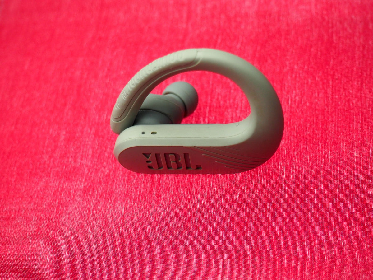 JBL Endurance Peak 3 Right Bluetooth Earbud Only & Working