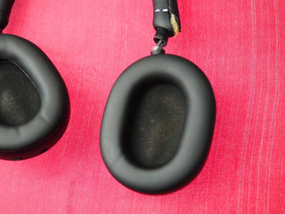 Sony WH-1000XM5 Bluetooth Headphones Working But Snapped