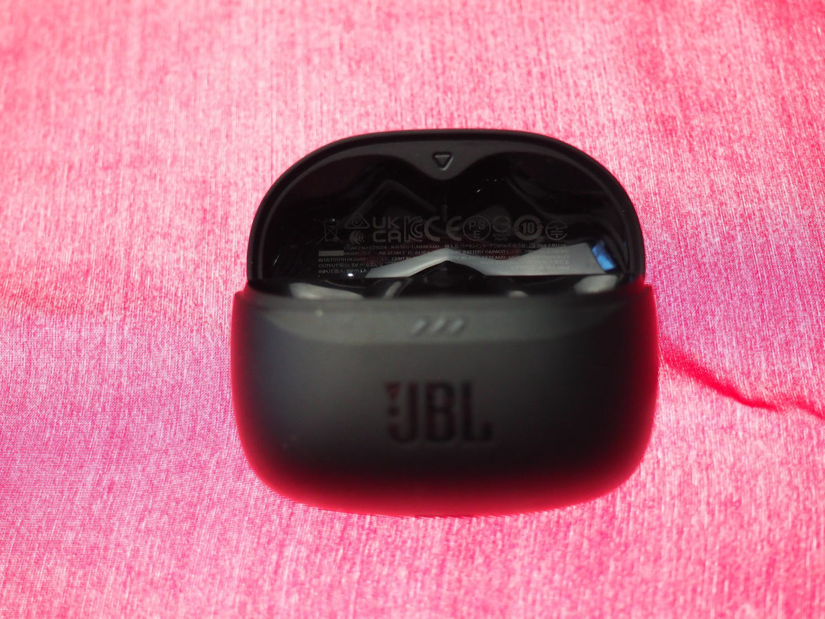 JBL Tune Beam 2 Bluetooth Earbud Case Only & Working