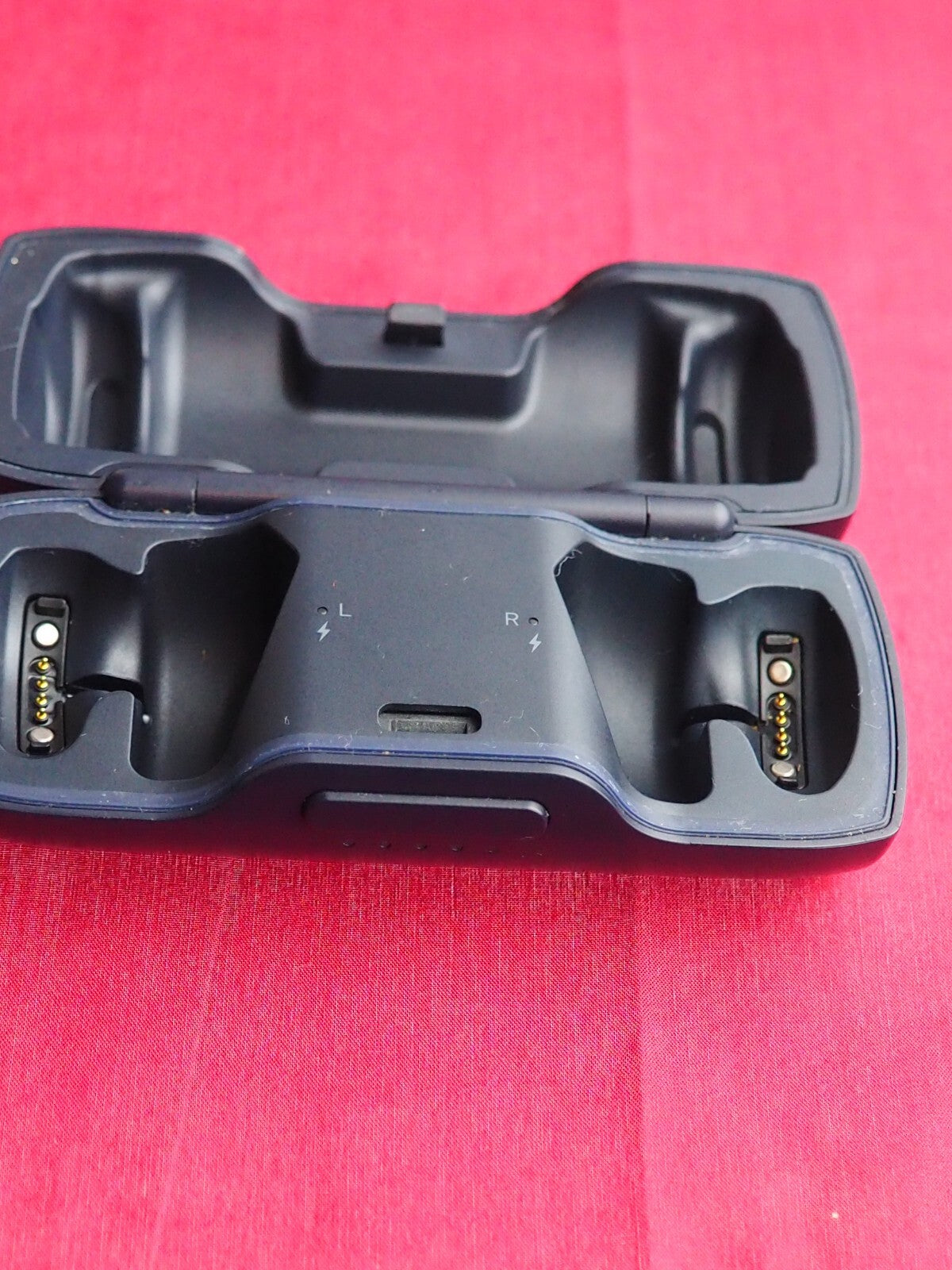 Bose Soundsport Free blue/black Case Only & Working