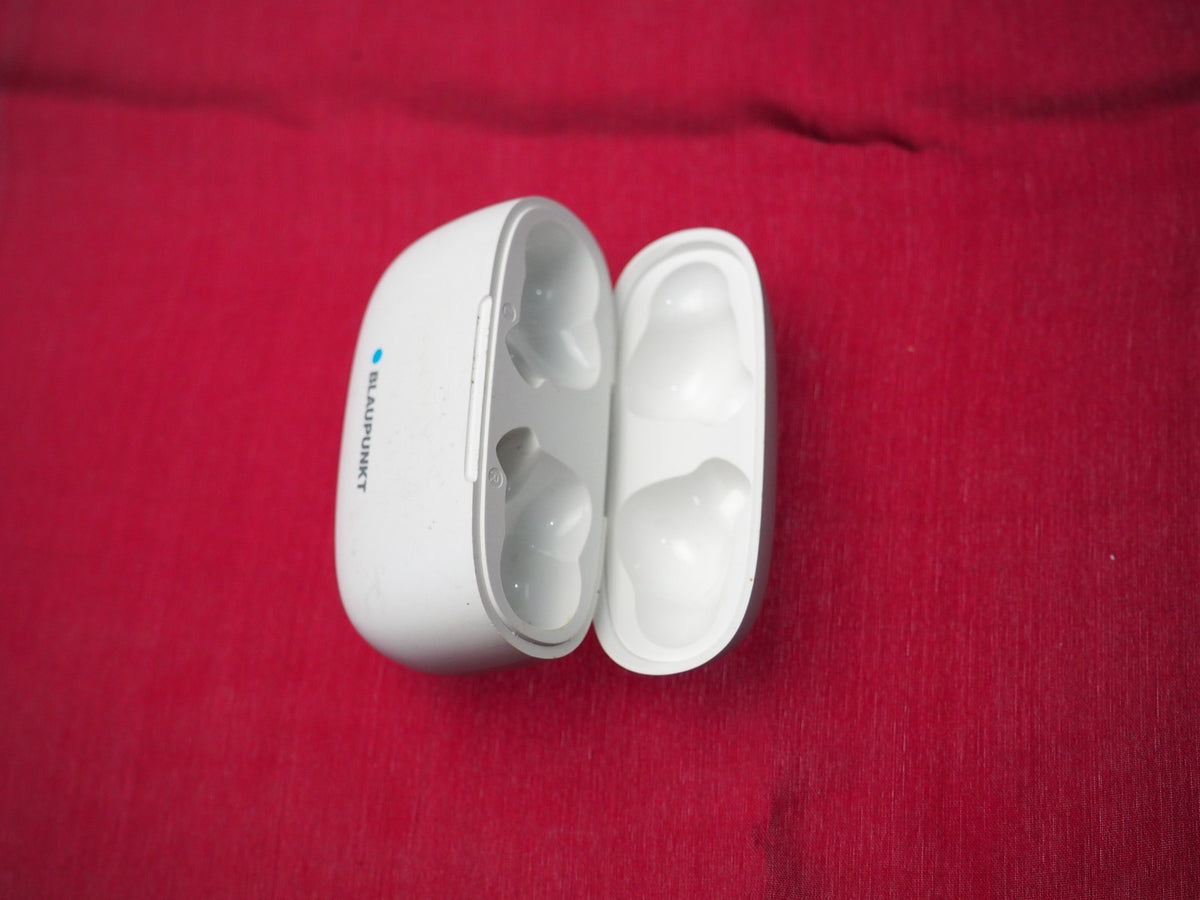 Blaupunkt 399786 Charging Case Only & Working