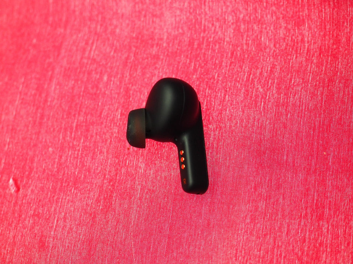 JBL Pro + Right  Bluetooth Earbud Only & Working