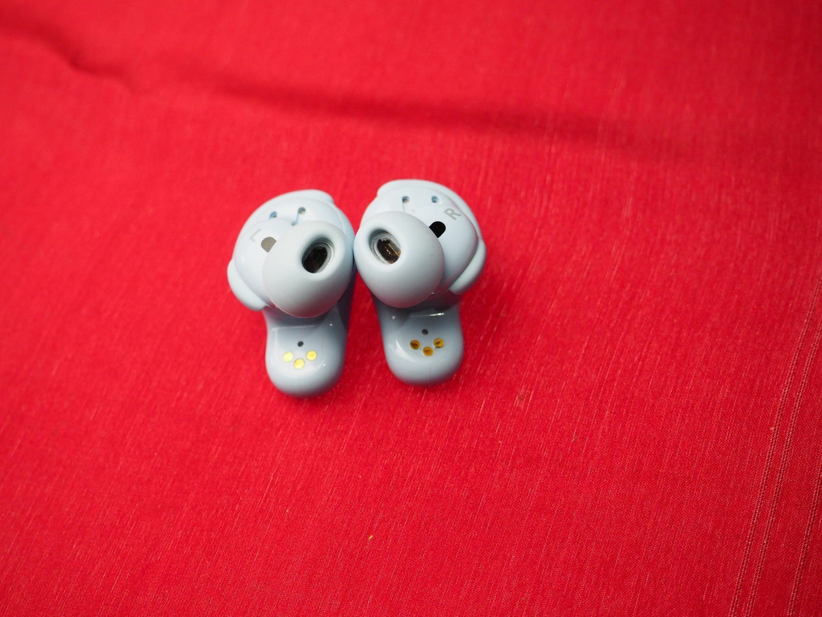 Bose Quietcomfort Ultra Blue Left Right Earbud Only & Working