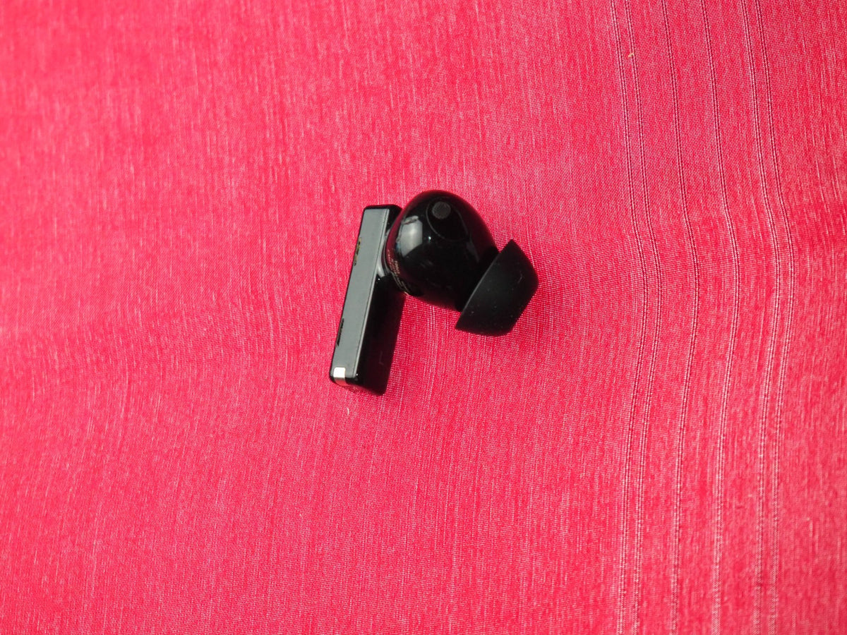 Huawei Freebuds Pro Left Bluetooth Earbud Only & Working