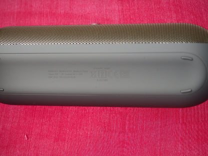 Beats Pill A3211 Bluetooth Wireless Speaker & Wont hold charge