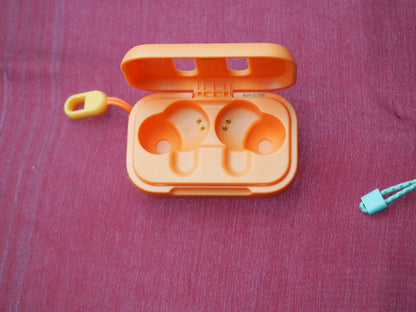 Skullcandy Dime Case Only & Working