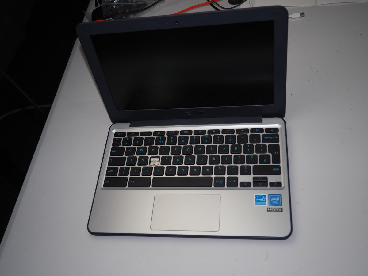 Asus Chromebook Notebook PC C2025 Laptop For Parts