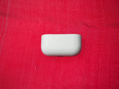 Apple Airpods 2 A2968 Case Only & Working BUT SNAPPED