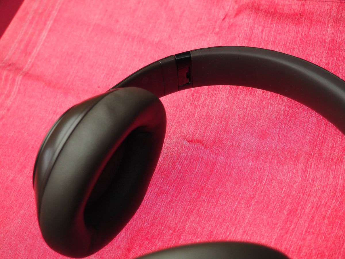 Beats Studio Pro Brown Bluetooth Headphones & NOT Working