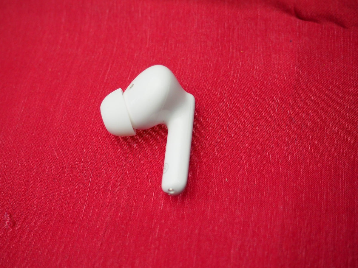 A97 Pro Right Earbud Only & Working