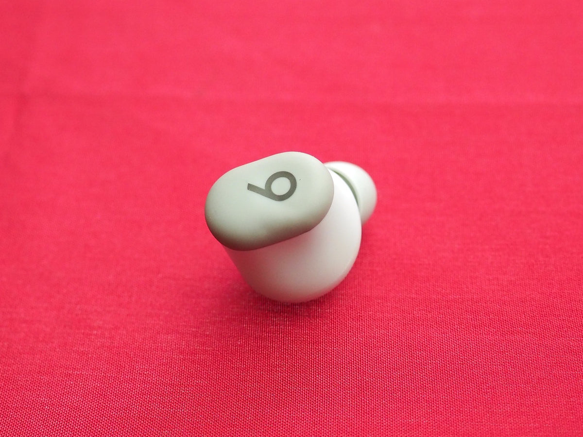 Beats Solo Buds Right Bluetooth earbud Only & Working
